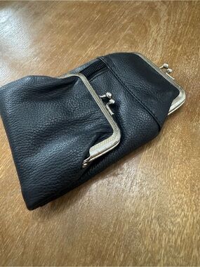 Black Leather Double-Kisslock Coin Purse